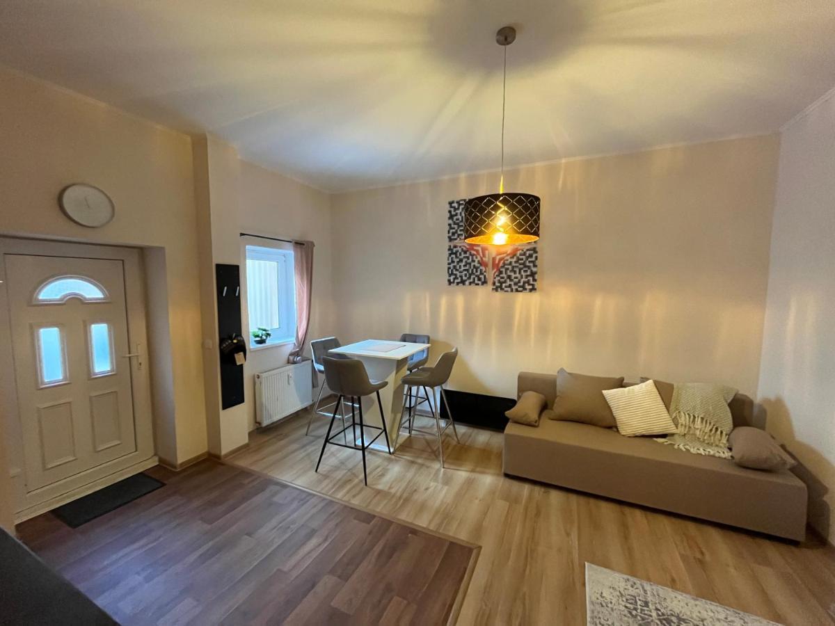 M&M Apartment, Free Parking كارلوفي فاري المظهر الخارجي الصورة